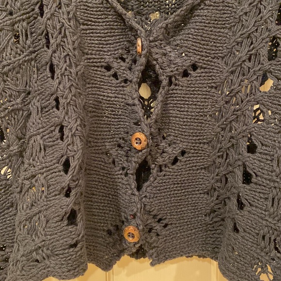 NWT x REVOLVE Jilly Free People Large Crocheted Cropped Cardigan Button Sweater - Picture 10 of 15